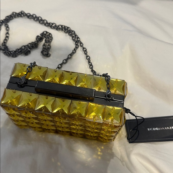 BCBG GOLD HARD BAG 6 x 3 x 2.5 NWT - Picture 7 of 11